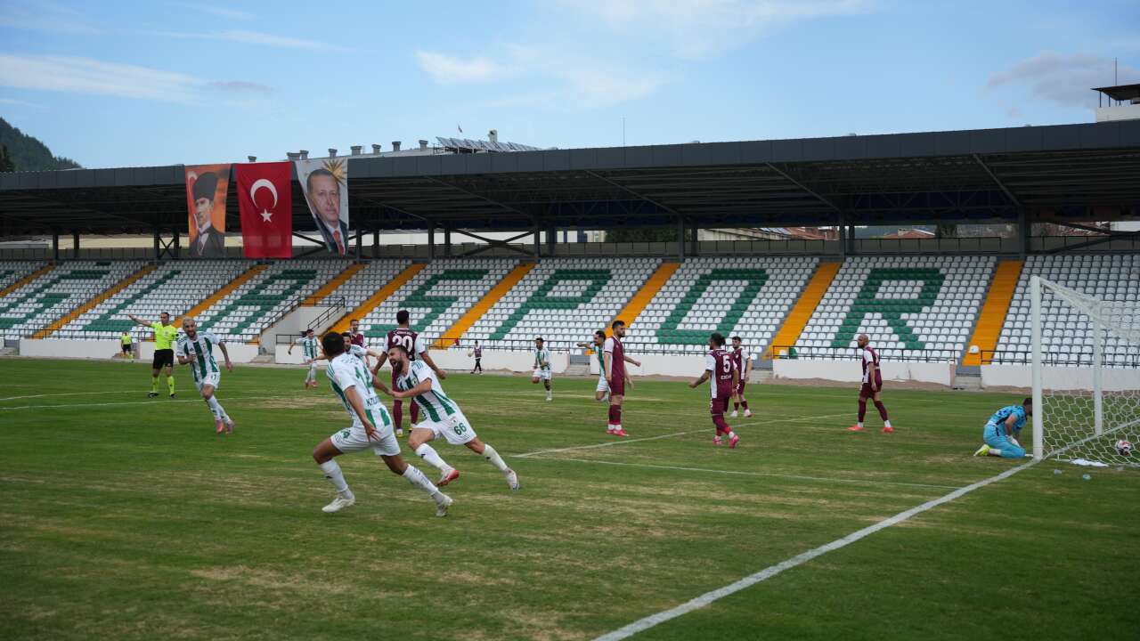 Muğlaspor - Elazığspor Maçında O An: Gol, Sevinç ve Zafer Bir Arada 3